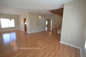 42863 Fairlee Dr in Lancaster, CA - Foto de edificio - Building Photo