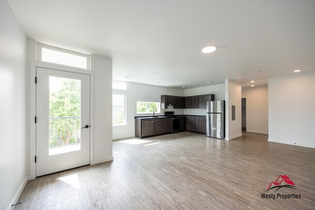 4647 SE 40th Ave in Portland, OR - Building Photo - Building Photo