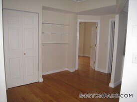 475 Commonwealth Ave in Boston, MA - Building Photo