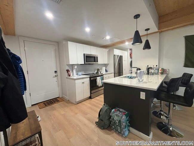 11 E Lenox St in Boston, MA - Building Photo - Building Photo