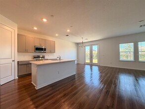 2114 Derwent Dr in Davenport, FL - Foto de edificio - Building Photo