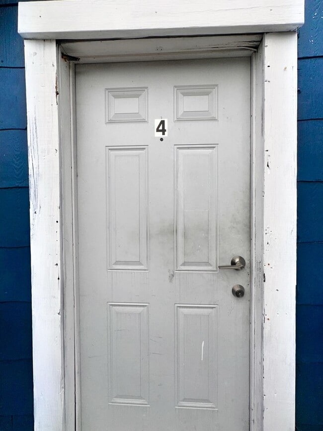 1142 Lyle St in Beaumont, TX - Building Photo - Building Photo