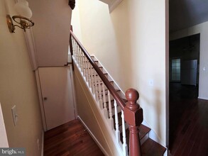 2122 E Hoffman St in Baltimore, MD - Building Photo - Building Photo