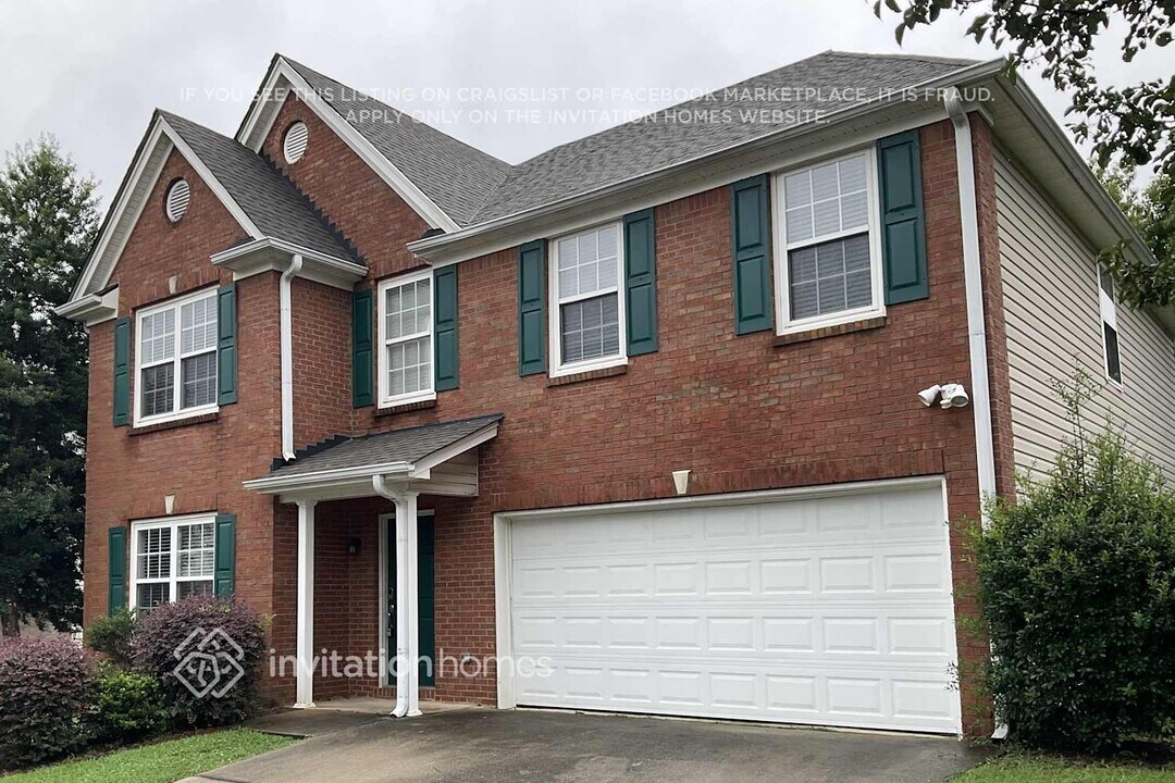 898 Winding Down Way in Grayson, GA - Building Photo