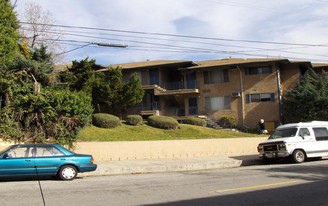 3227 Altura Ave Apartments