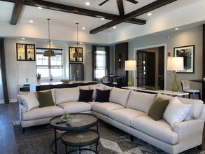 HoneyGo Run Apartments in Perry Hall, MD - Foto de edificio - Building Photo