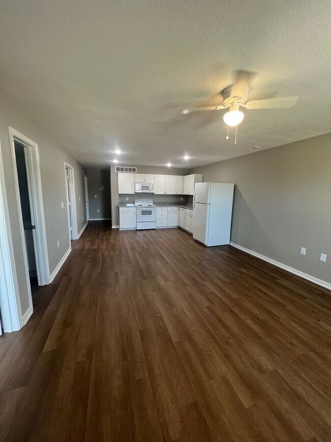 133 N Water St-Unit -133 N Water St A in Warrensburg, MO - Building Photo - Building Photo