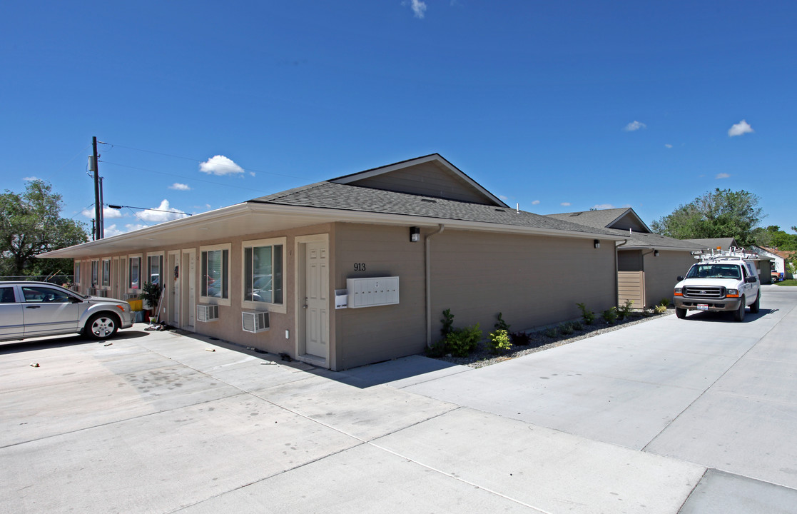 913-933 2nd Ave W in Twin Falls, ID - Foto de edificio