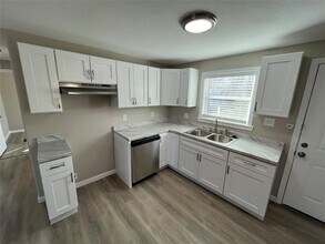 6410 Lovett Ave in Dallas, TX - Building Photo - Building Photo