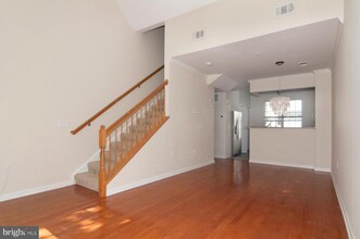 225 King Farm Blvd in Rockville, MD - Building Photo - Building Photo