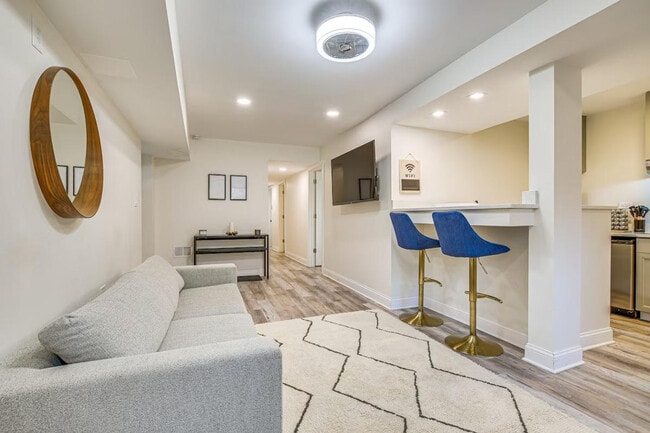 4829 S Forrestville Ave in Chicago, IL - Building Photo - Building Photo