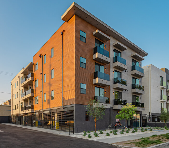 Hartsook House in North Hollywood, CA - Building Photo - Building Photo