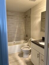 435 Echo Ln, Unit Unit 1 in Aurora, IL - Foto de edificio - Building Photo