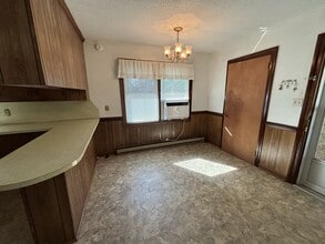 5611 Stantonsburg Rd in Farmville, NC - Building Photo - Building Photo