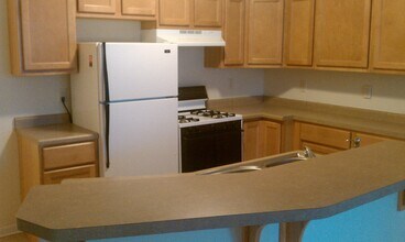 4912 W Oklahoma Ave in Milwaukee, WI - Building Photo - Building Photo