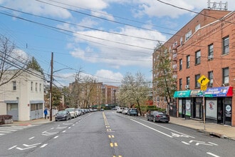 5730 Mosholu Ave in Bronx, NY - Building Photo - Building Photo