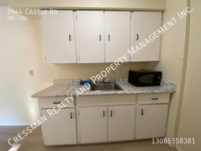 3944 Castle Rd in Regina, SK - Building Photo - Building Photo