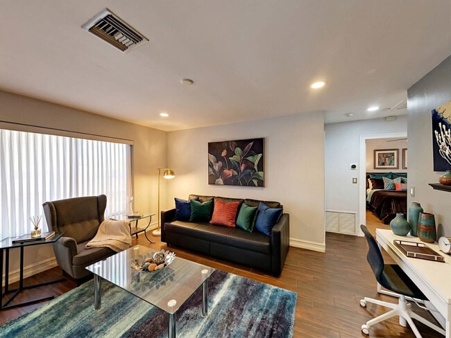1500 SW 22nd St