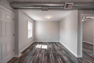 2206 W Erie St in Chicago, IL - Foto de edificio - Building Photo