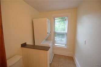 359 Green St in Syracuse, NY - Building Photo - Building Photo