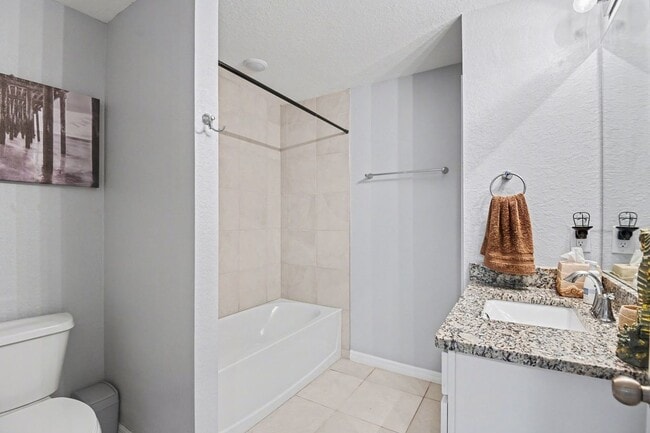 1109 NW 12th Ln in Cape Coral, FL - Building Photo - Building Photo