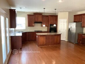 5442 Rosehall Pl in Atlanta, GA - Building Photo - Building Photo