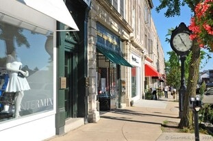 44 Greenwich Ave in Greenwich, CT - Building Photo