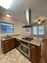 149 N College Ave in Fresno, CA - Building Photo - Building Photo