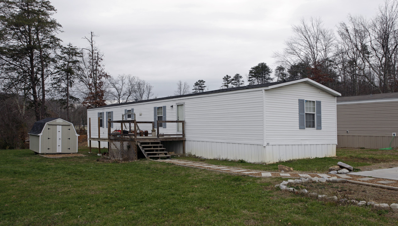 3503-3517 Stewart Run Way in Powell, TN - Foto de edificio