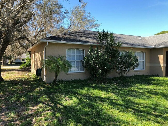 5155 Andris St in North Port, FL - Building Photo - Building Photo