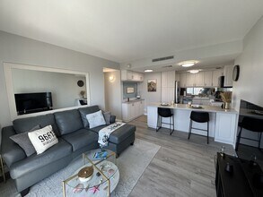 225 Queen St in Honolulu, HI - Building Photo - Building Photo