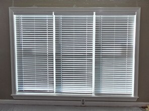 915 Sharon St in Denham Springs, LA - Building Photo - Building Photo