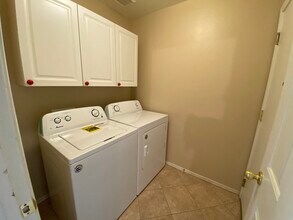 13433 W Watson Ln in Surprise, AZ - Foto de edificio - Building Photo