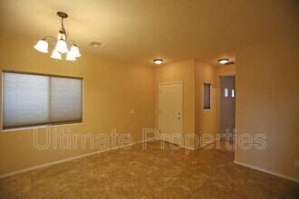 12123 W Leather Ln in Peoria, AZ - Building Photo - Building Photo