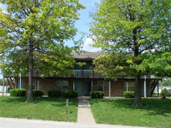 property at 11 Pheasantwood Dr