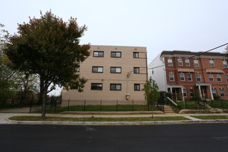 920 Bellevue St SE in Washington, DC - Building Photo - Building Photo