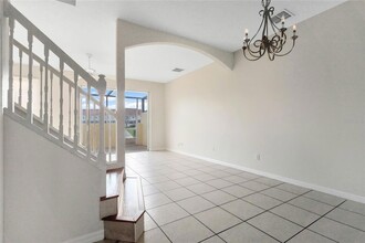 4730 Hemingway House St, Unit 2D in Kissimmee, FL - Building Photo - Building Photo