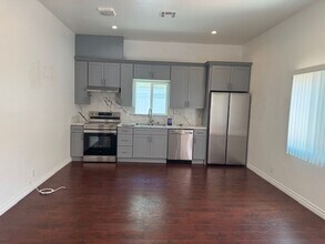 7747 Valmont St in Los Angeles, CA - Building Photo - Building Photo