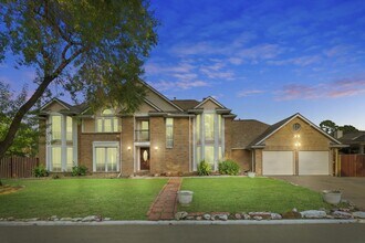13051 Meadowline Dr in Houston, TX - Building Photo - Building Photo