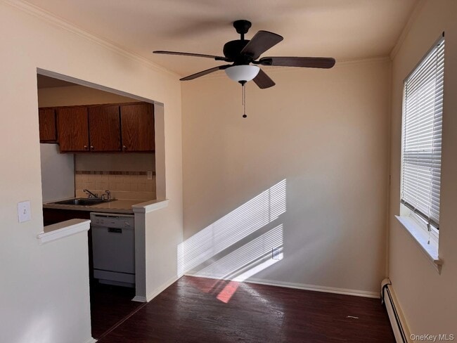 796-800-800 Brookridge Dr in Valley Cottage, NY - Building Photo - Building Photo