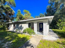 10951 Ruden Rd in North Fort Myers, FL - Building Photo