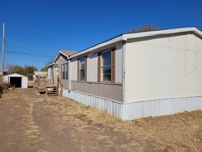 property at 2103 Eagle Ln