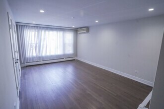 5731 W Giddings St in Chicago, IL - Building Photo - Building Photo