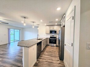 15001 Caspian Tern Ct in North Fort Myers, FL - Building Photo - Building Photo