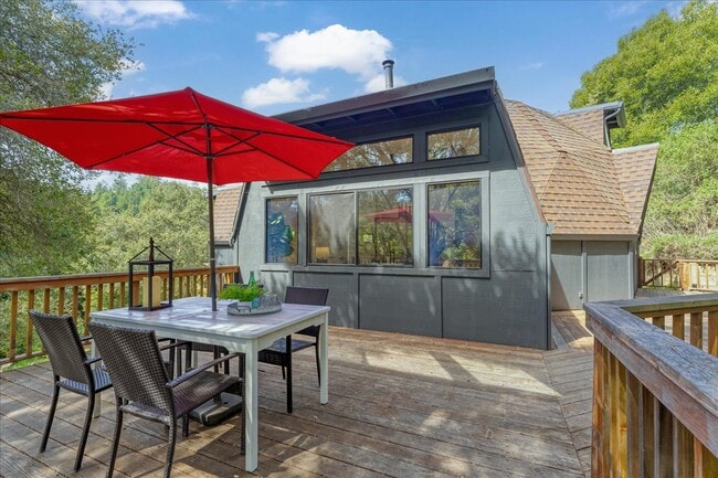 250 Homestead Trl in Santa Cruz, CA - Building Photo - Building Photo