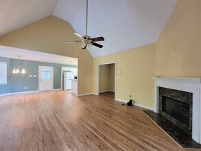 32 Elizabeth Way in Jefferson, GA - Building Photo - Building Photo