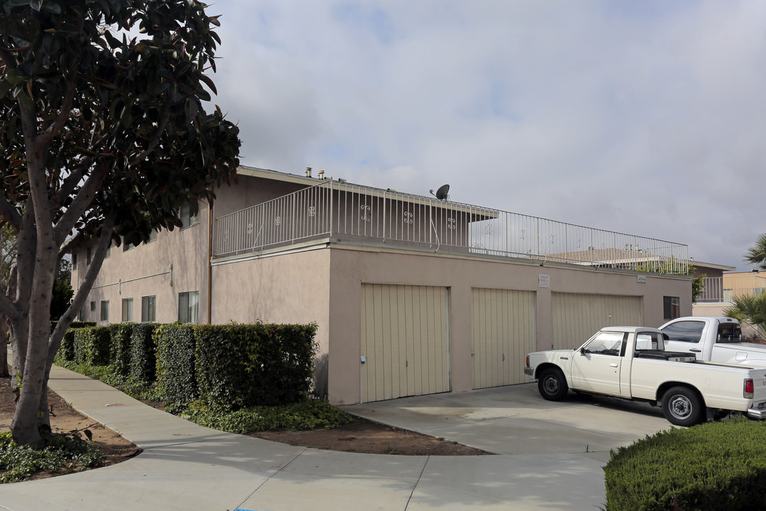 14946 Gagely Dr in La Mirada, CA - Building Photo