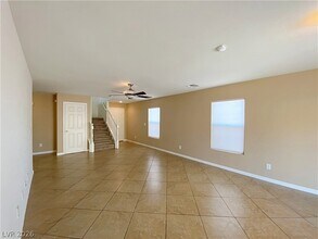 6496 Robusta Ct in Las Vegas, NV - Building Photo - Building Photo