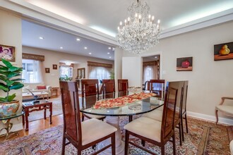 129 S Swall Dr in Beverly Hills, CA - Building Photo - Building Photo