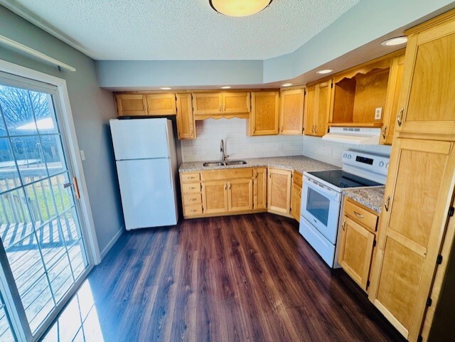 property at 1221 N School St